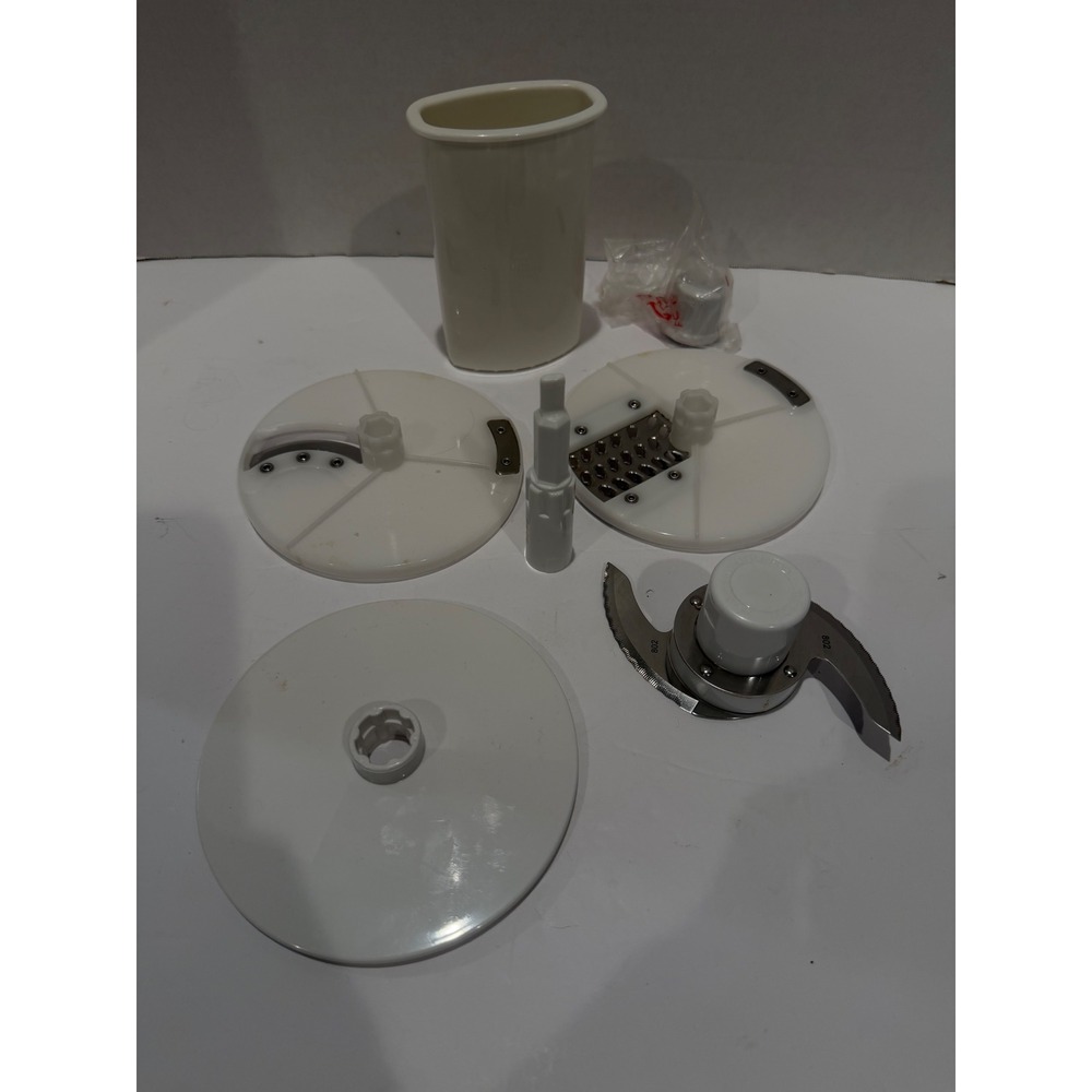 Cuisinart Handy Prep 3 Cup Food Processor Model DFP-3 Pulse Function EUC - Picture 9 of 10